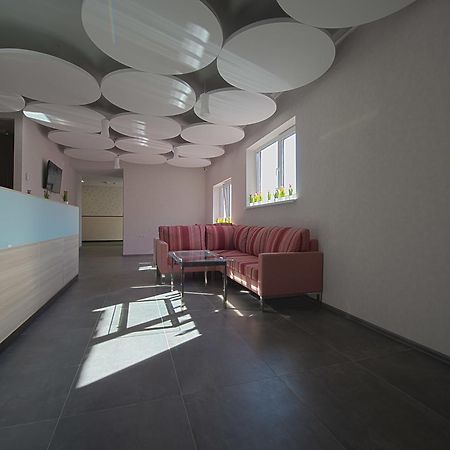 Advenus Hotel Lviv Dış mekan fotoğraf