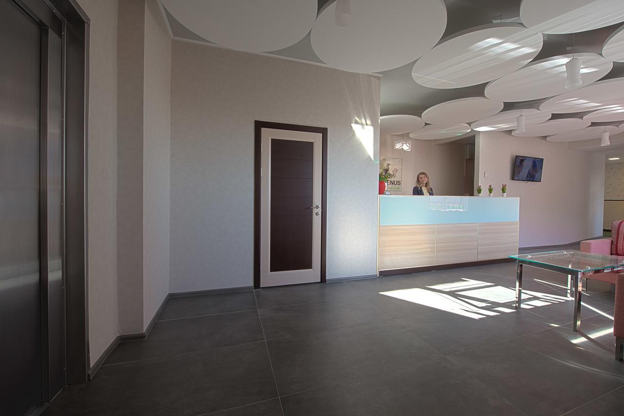 Advenus Hotel Lviv Dış mekan fotoğraf