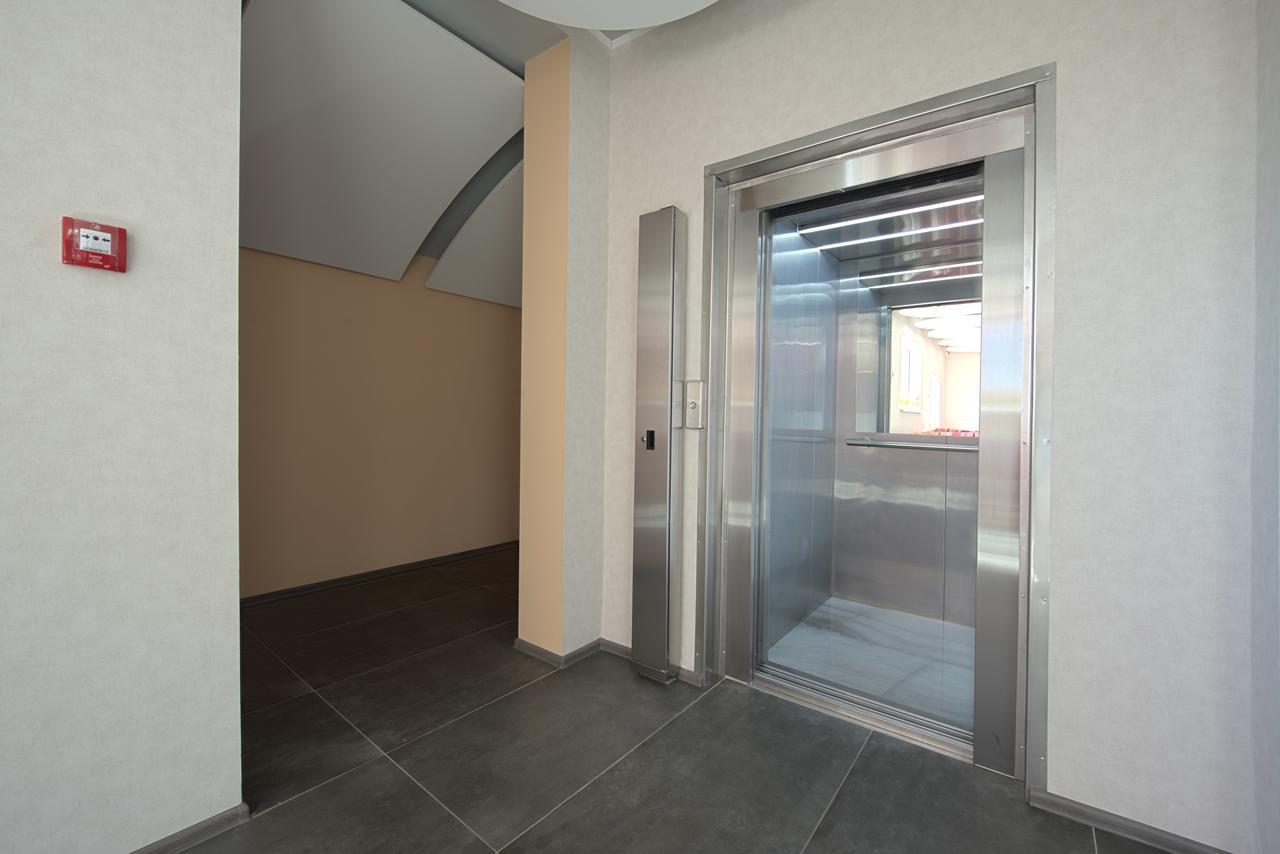 Advenus Hotel Lviv Dış mekan fotoğraf