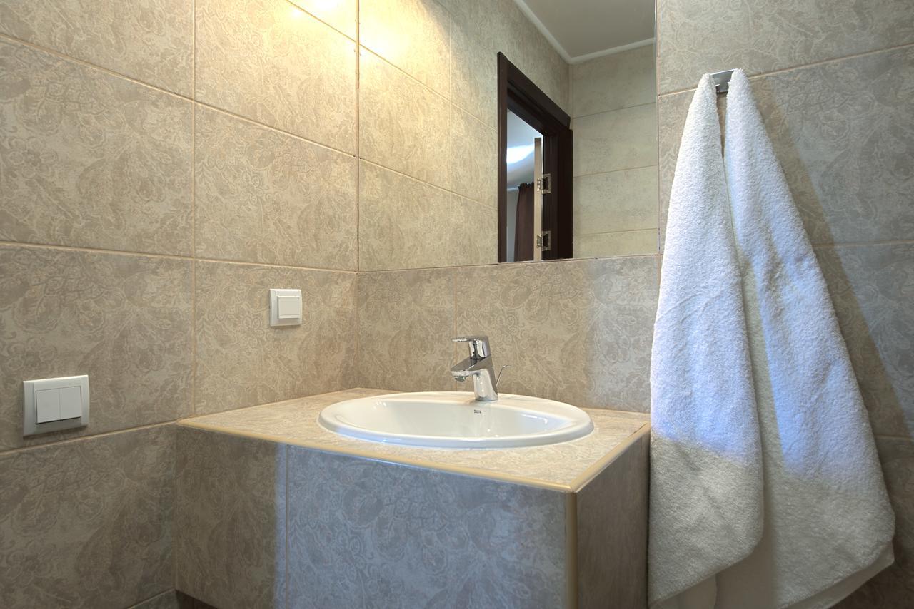 Advenus Hotel Lviv Dış mekan fotoğraf